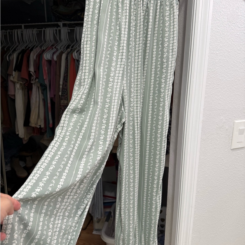Japna Sage Green Patterned Sleeveless jumpsuit - Picture 2 of 9